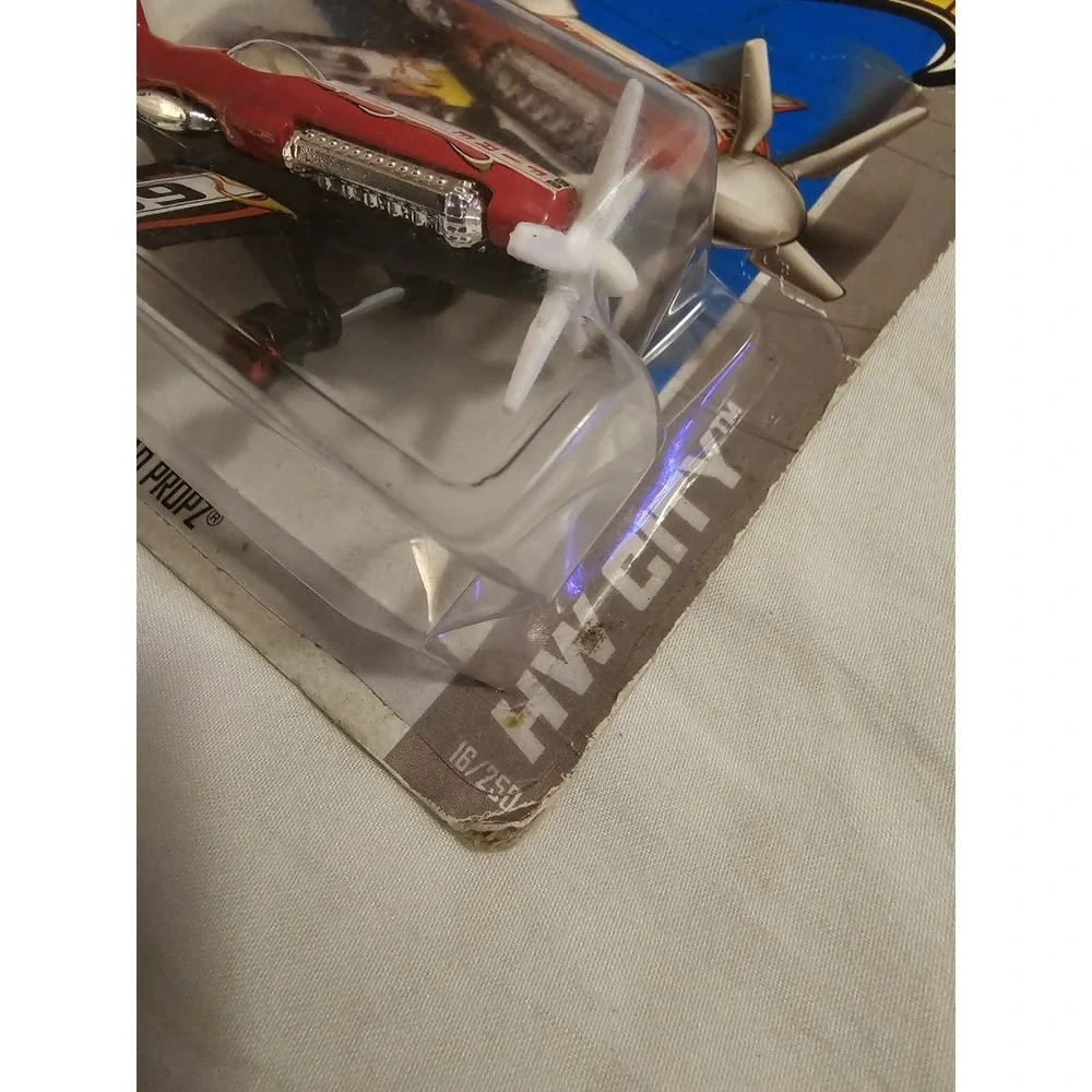 Hot Wheels Mad Propz HW‎ City 2013 Airplane – Card Damage